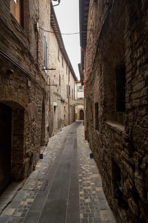 Residenza Raffaello Ξενοδοχείο Φολίνιο Εξωτερικό φωτογραφία